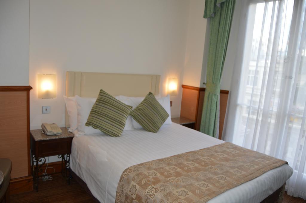 Holiday Villa Hotel 3* Londra
