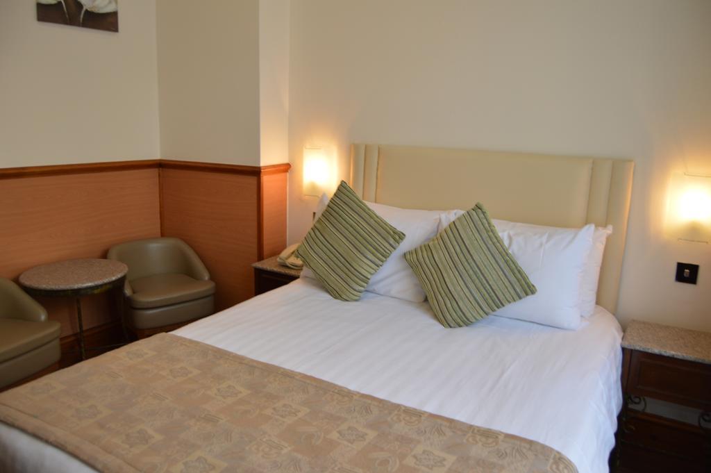 Holiday Villa Hotel Londra